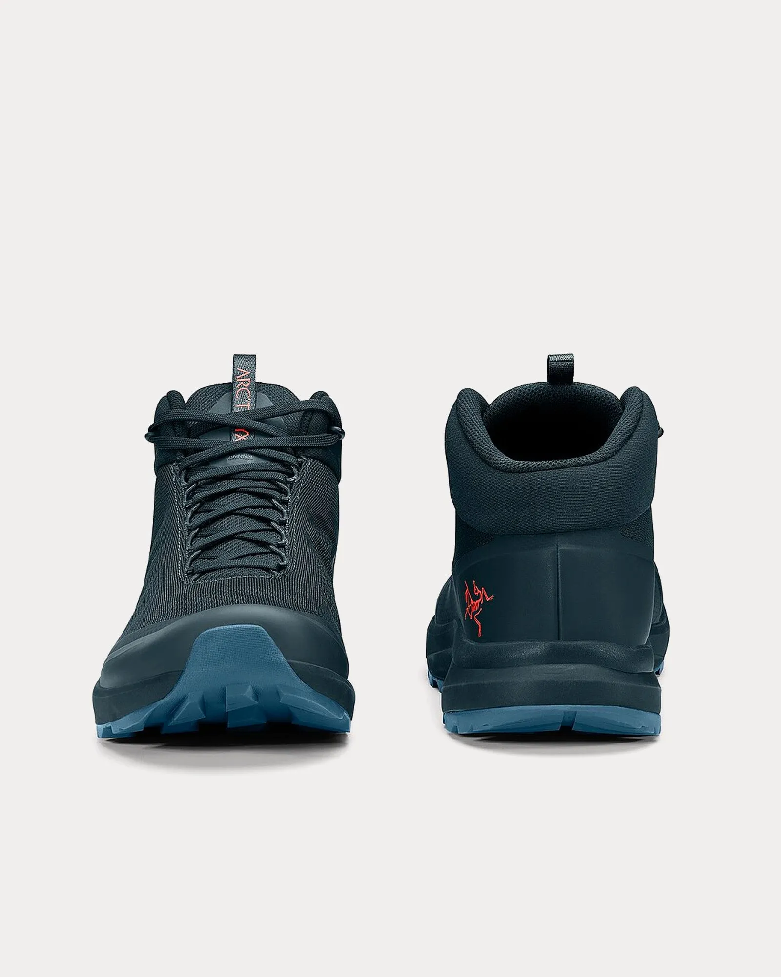 Aerios Aura Mid Enigma / Dark Serene Running Shoes