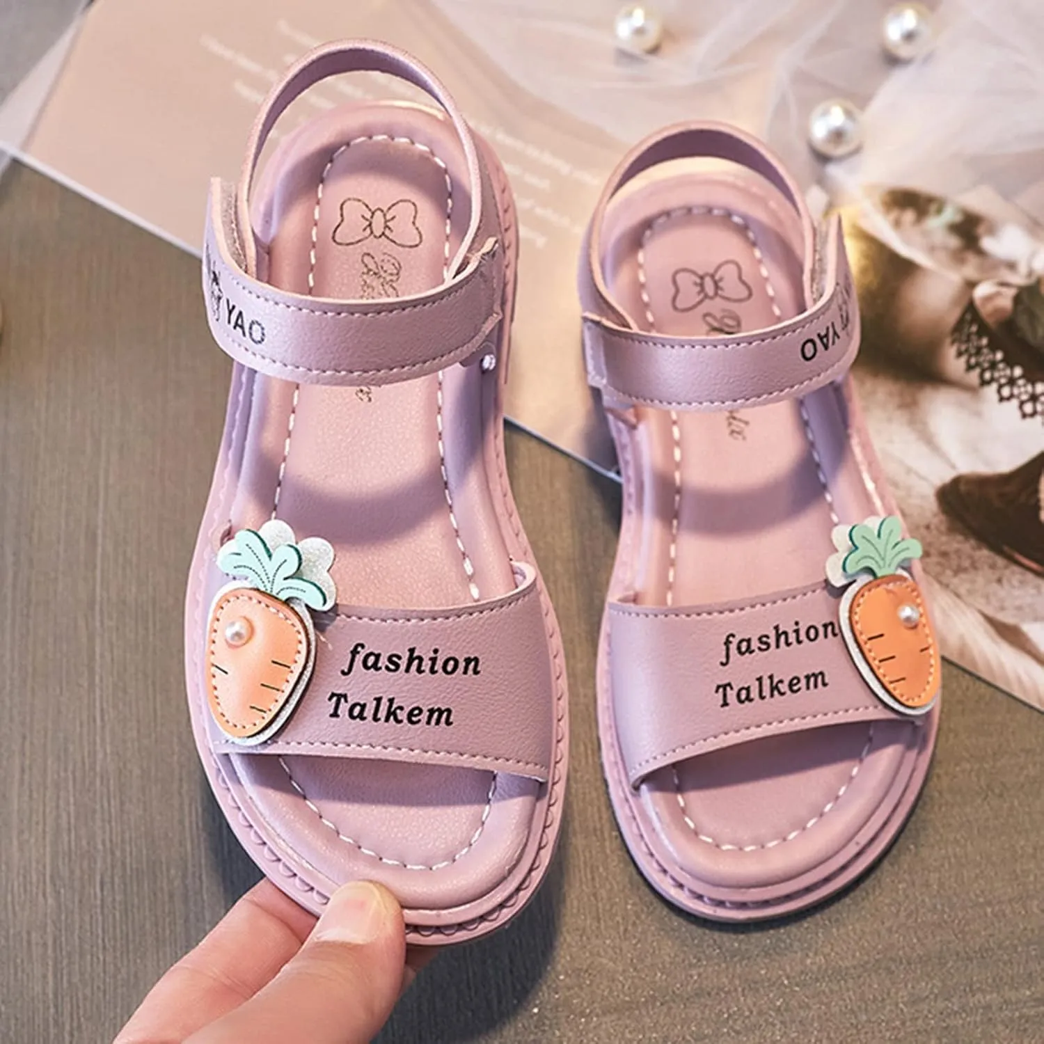 Girl Tennis Shoes Thick Soles Soft Soles Middle and Large Children Children School Sandals Beach Shoes Baby Sandals Size 5