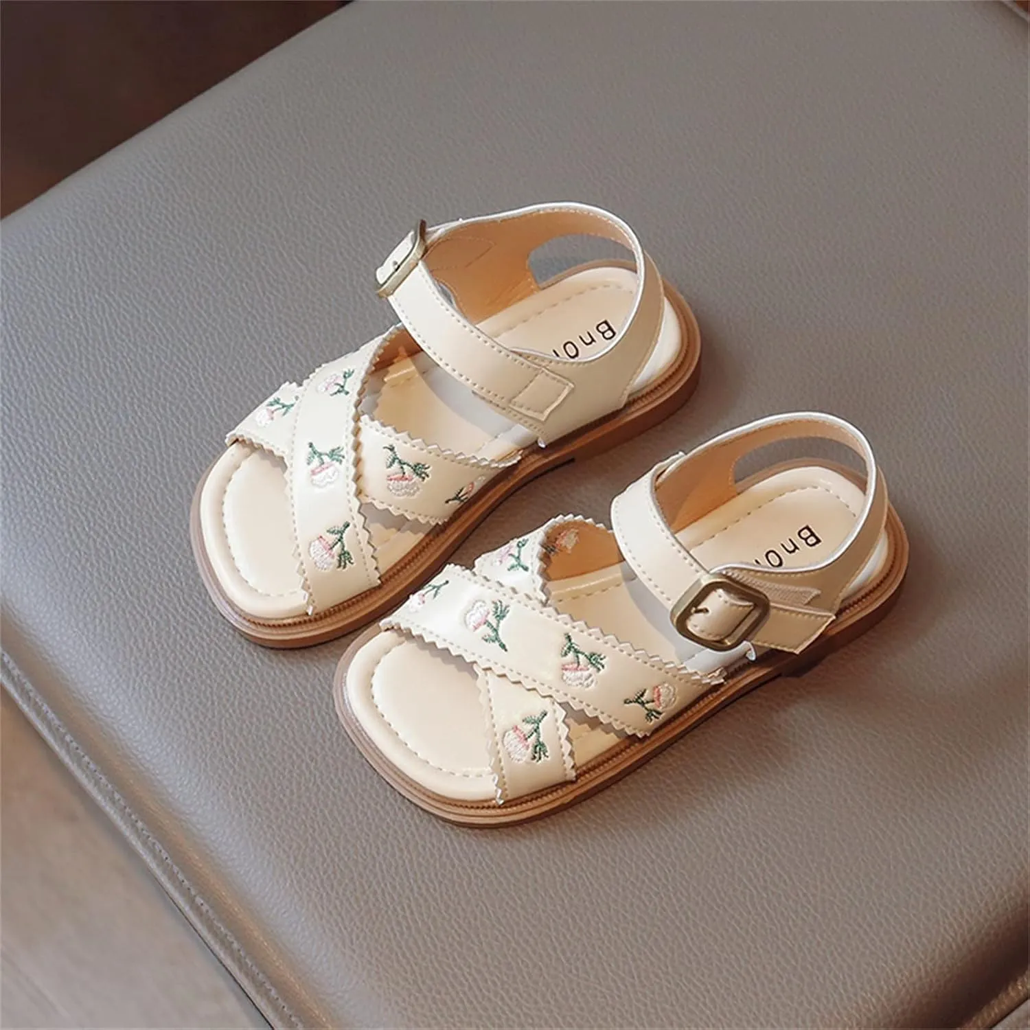 Girls Sandals Girls No Heels Shoes Embroidered Princess Dress Shoes Slip On Toddler Girl Closed Toe Sandals Size