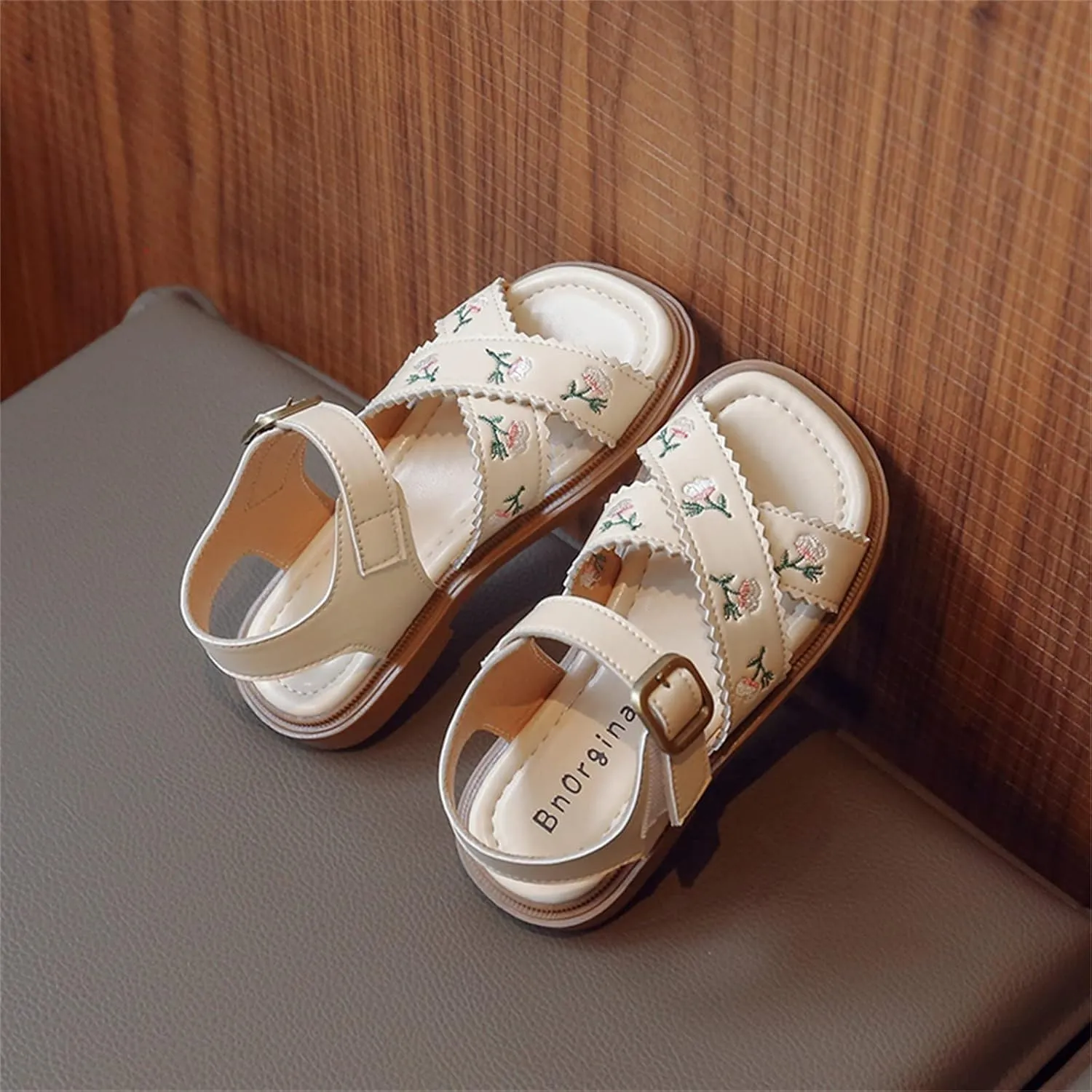 Girls Sandals Girls No Heels Shoes Embroidered Princess Dress Shoes Slip On Toddler Girl Closed Toe Sandals Size