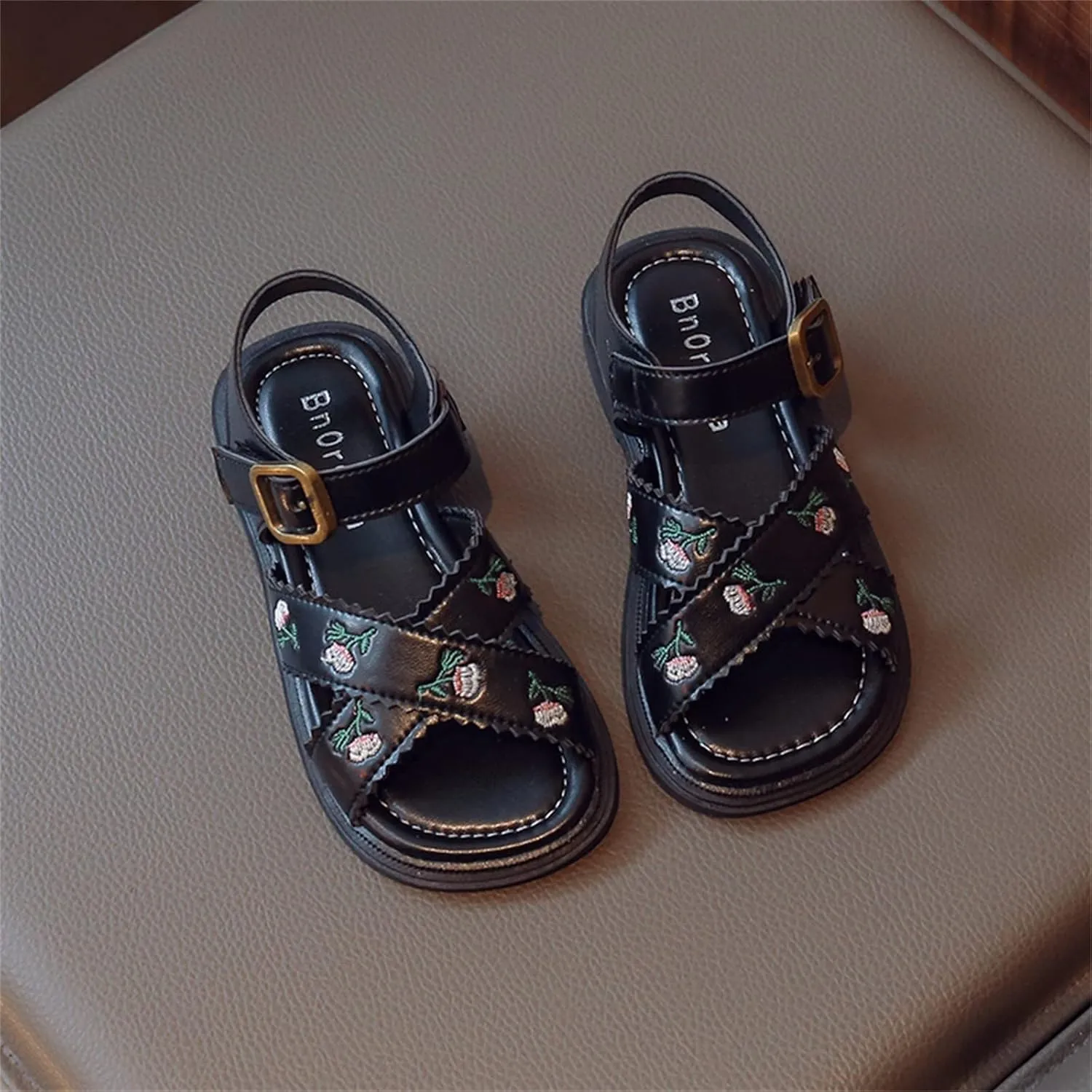 Girls Sandals Girls No Heels Shoes Embroidered Princess Dress Shoes Slip On Toddler Girl Closed Toe Sandals Size