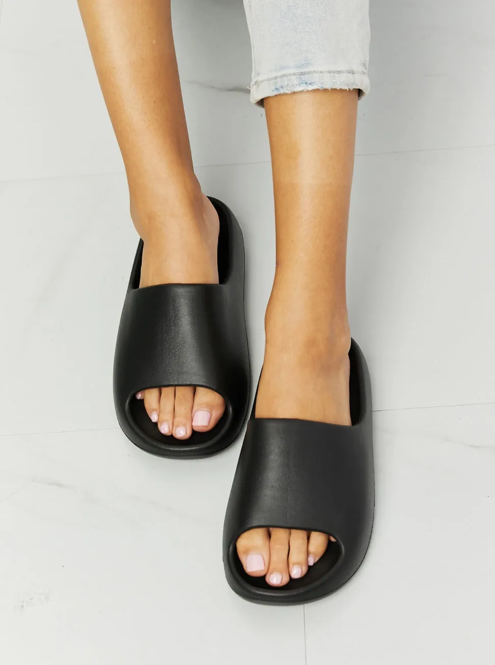 IN MY COMFORT ZONE SLIDES IN BLACK