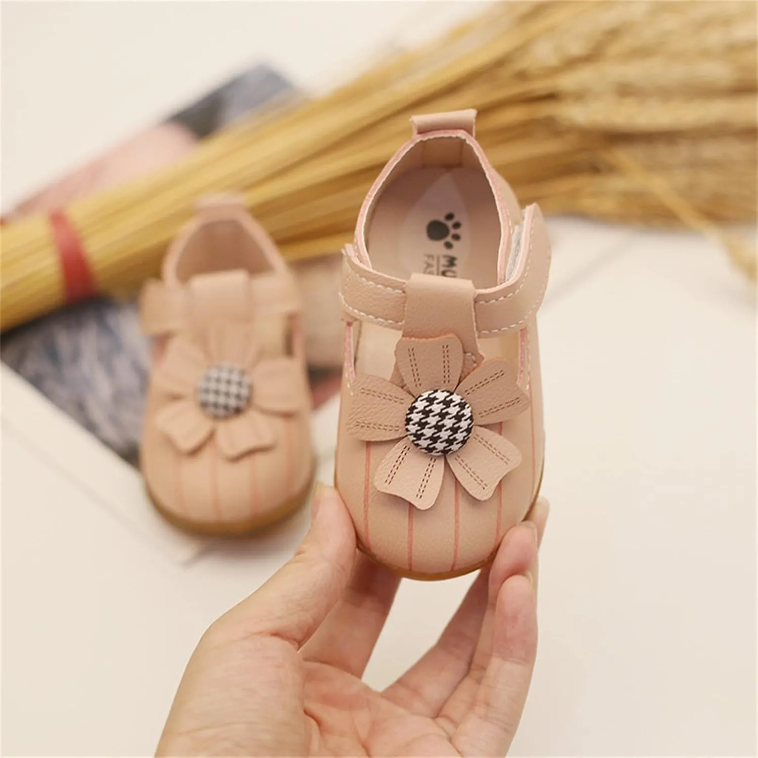 Kids Swim Shoes Sunflower Flat Sandals Summer Dress Shoes Soft Bottom Non Slip Baby Toddler Sandals Girls Red Shoe