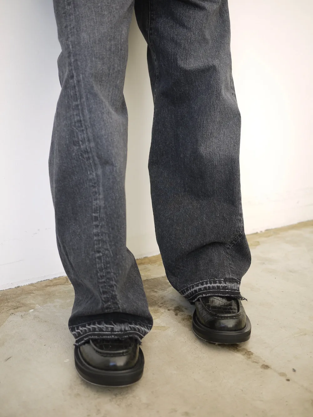 LEATHER LOAFERS
