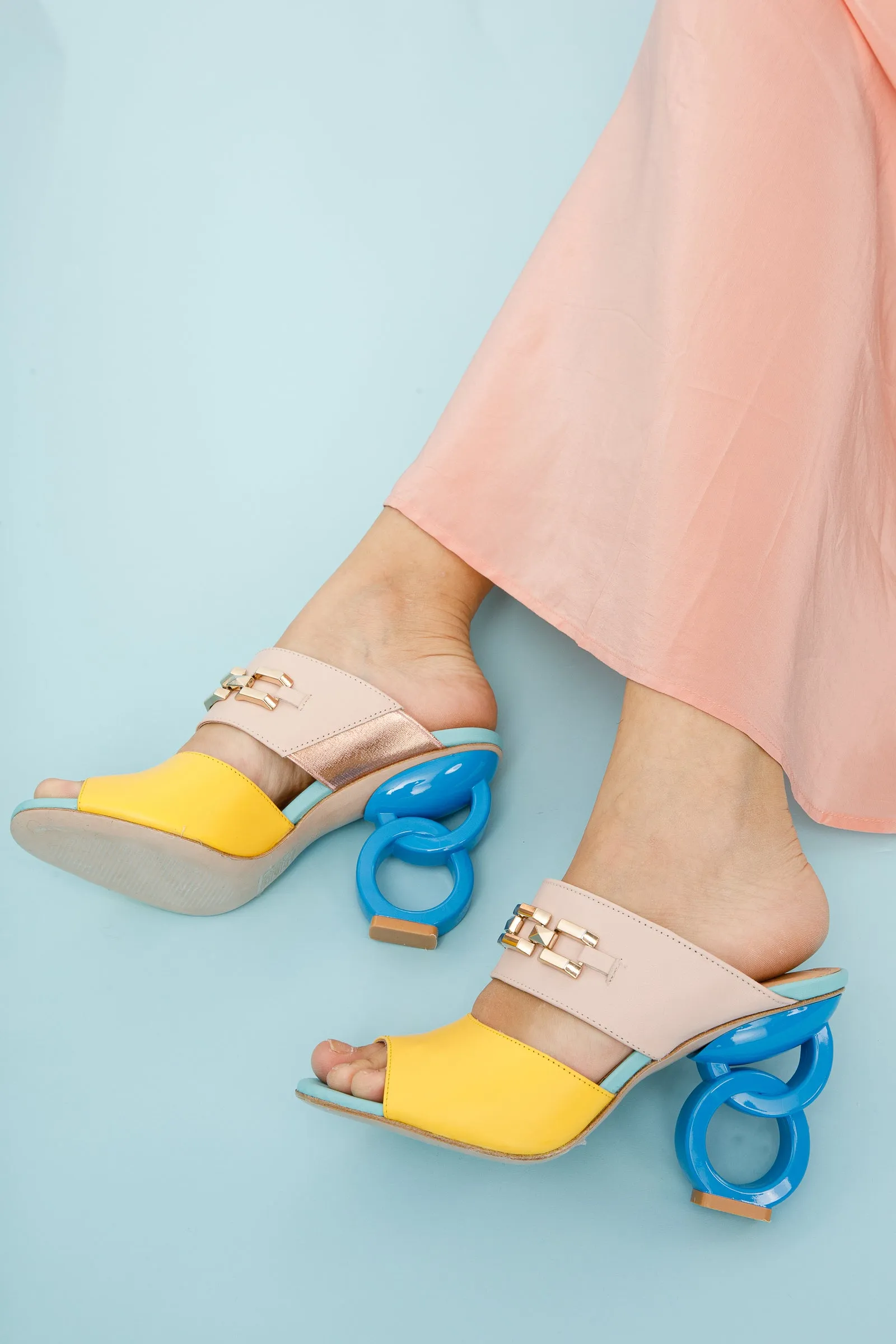 The Vouge Multicolor Leather Women Sandal