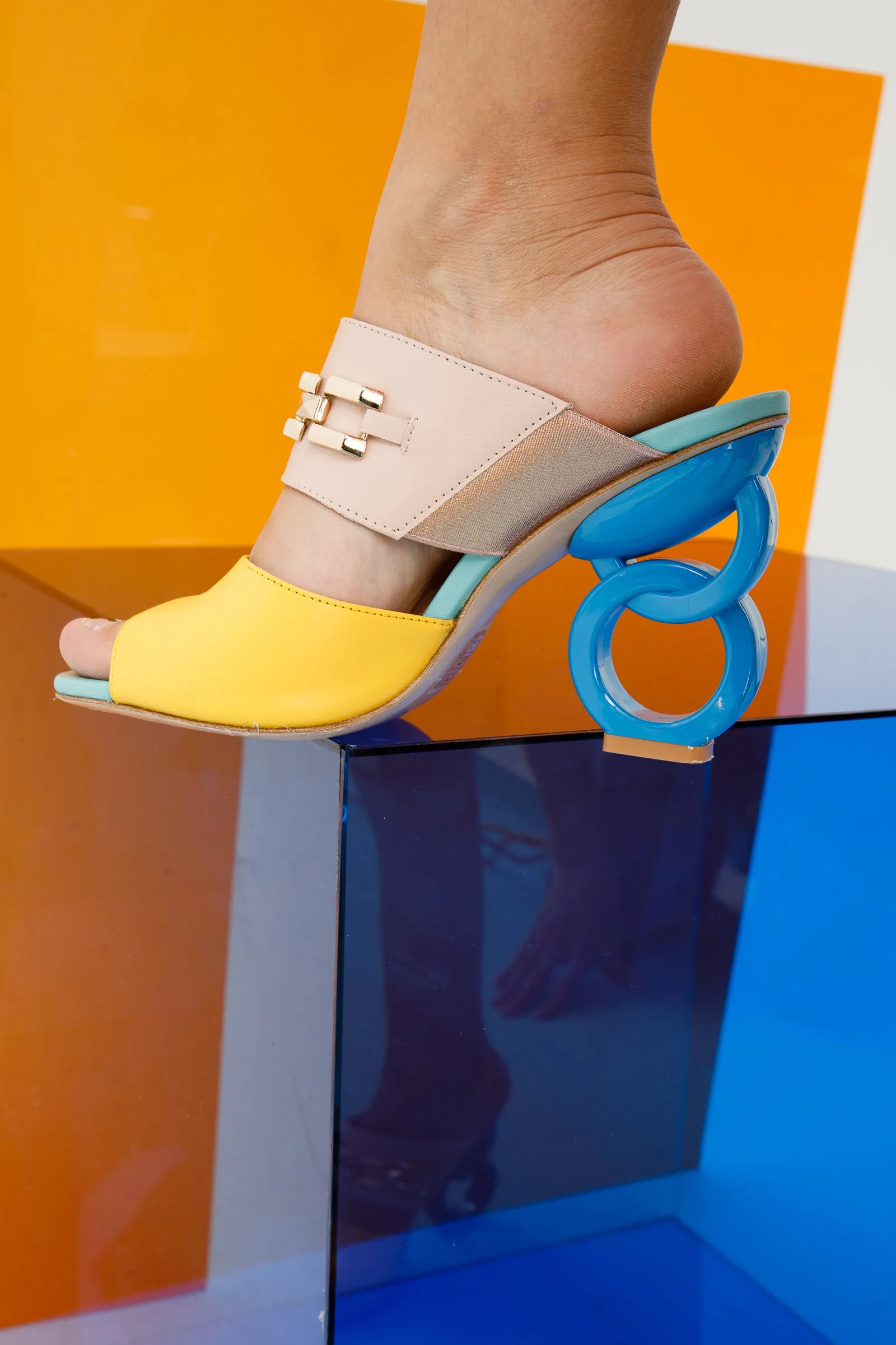 The Vouge Multicolor Leather Women Sandal