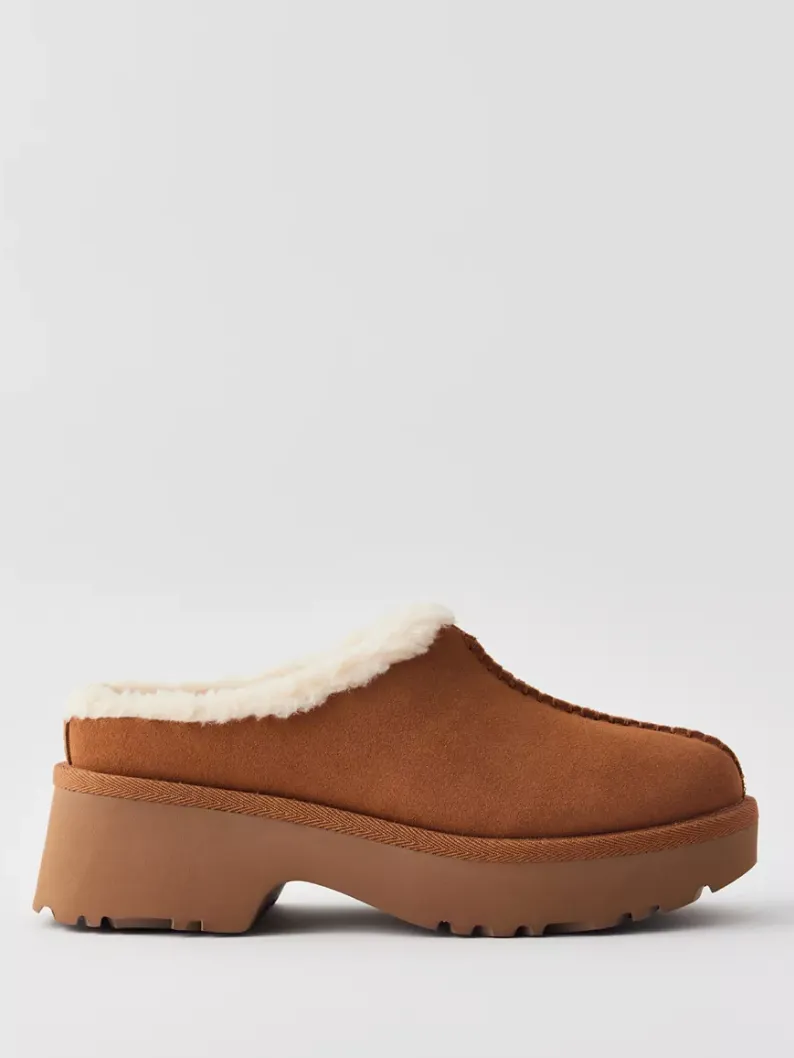 UGG New Heights Cozy Clog