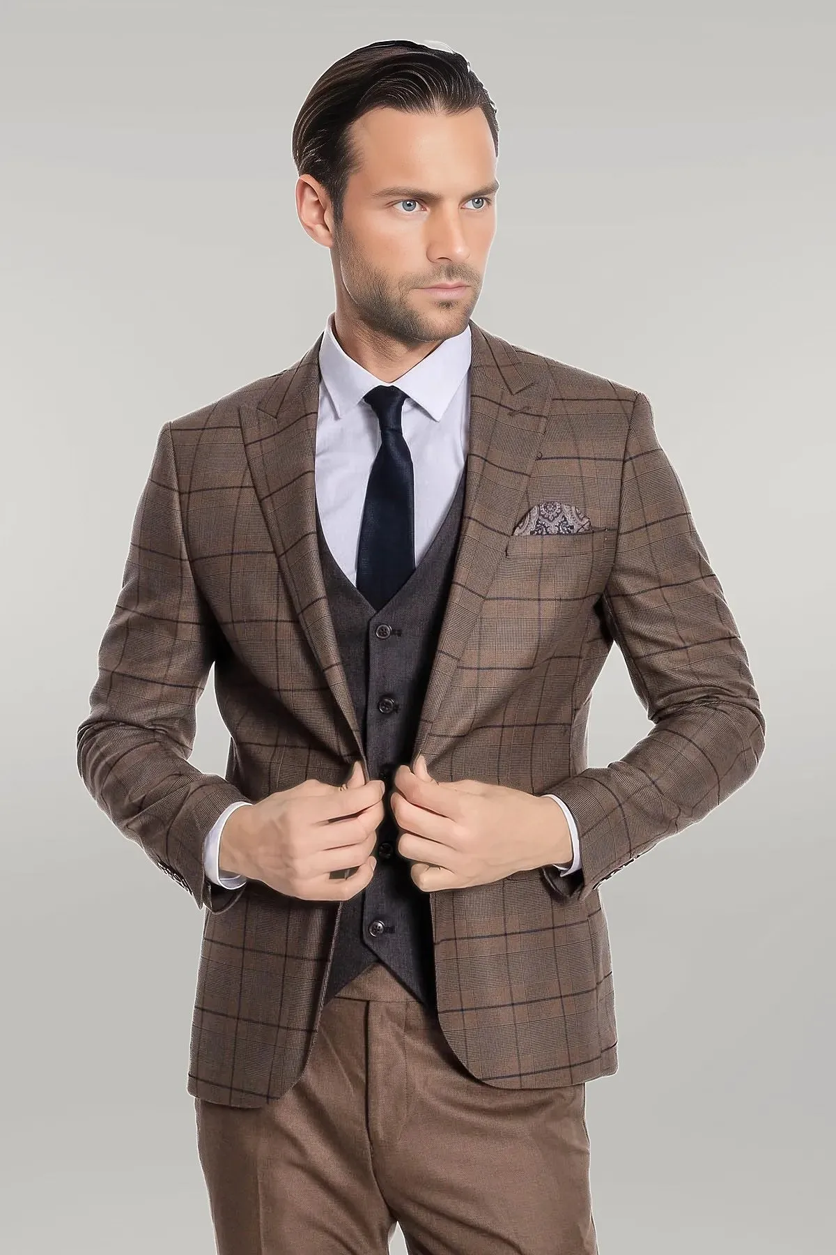 WSS Slim Fit Checked Brown Men Suit  - Singen