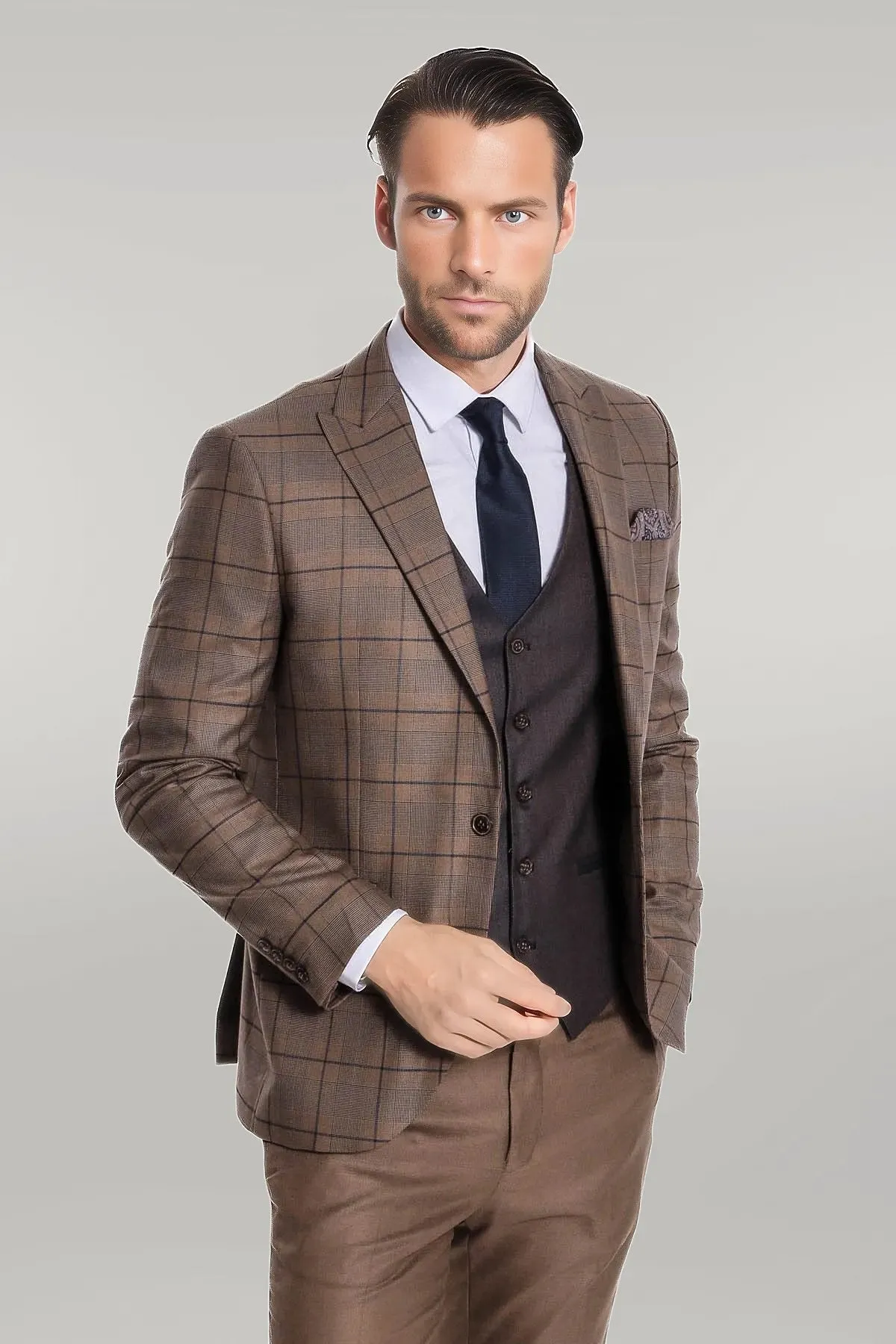 WSS Slim Fit Checked Brown Men Suit  - Singen